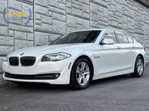 2013 BMW 528 528i Sedan 4D