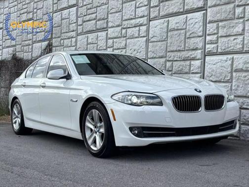 2013 BMW 528 528i Sedan 4D