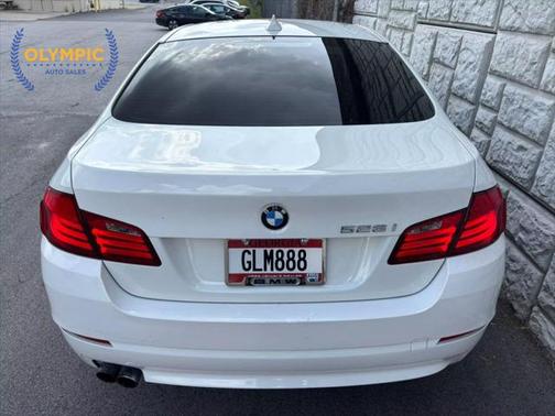 2013 BMW 528 528i Sedan 4D