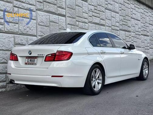2013 BMW 528 528i Sedan 4D