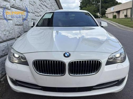 2013 BMW 528 528i Sedan 4D