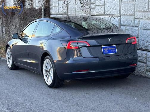 2022 Tesla Model 3 Standard Range