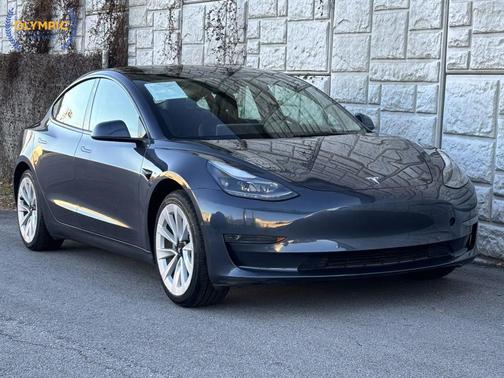 2022 Tesla Model 3 Standard Range