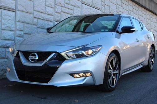Brilliant Silver 2016 Nissan Maxima 3.5 SL