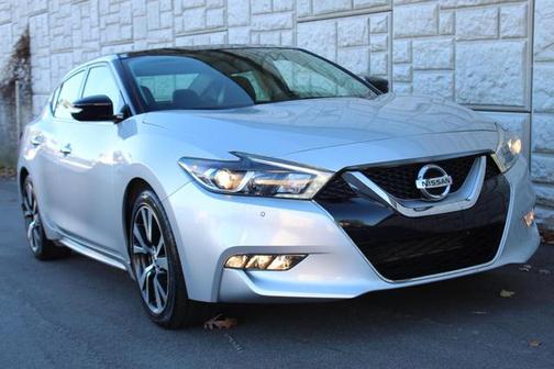 Brilliant Silver 2016 Nissan Maxima 3.5 SL
