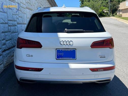 Ibis White 2018 Audi Q5 2.0T Tech Premium