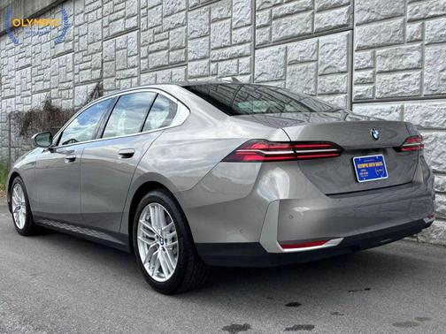 2024 BMW 530 i