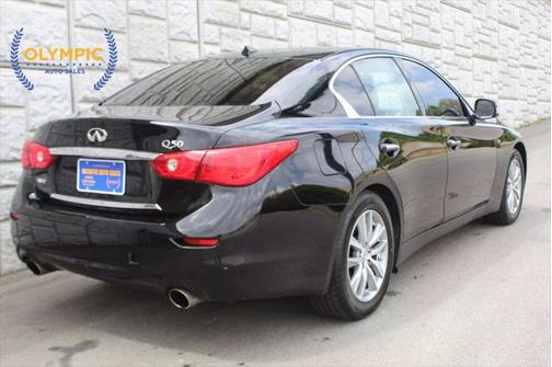 2015 INFINITI Q50 Premium