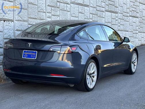 2022 Tesla Model 3 Standard Range