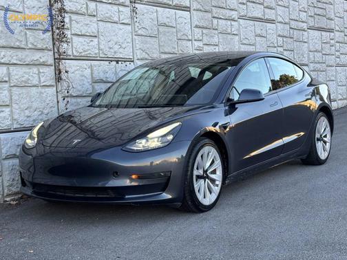 2022 Tesla Model 3 Standard Range