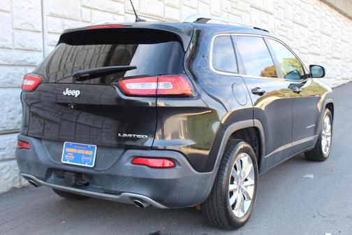 2014 Jeep Cherokee Sport