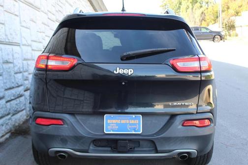 2014 Jeep Cherokee Sport