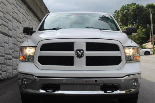 2016 RAM 1500 SLT