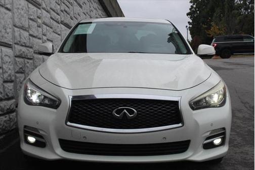 2015 INFINITI Q50 Premium