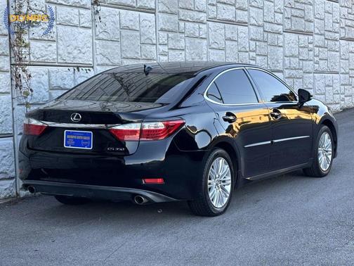 2015 Lexus ES 350 Crafted Line