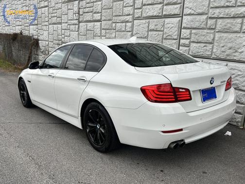 2016 BMW 528 528i Sedan 4D