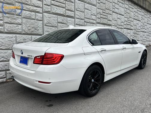 2016 BMW 528 528i Sedan 4D