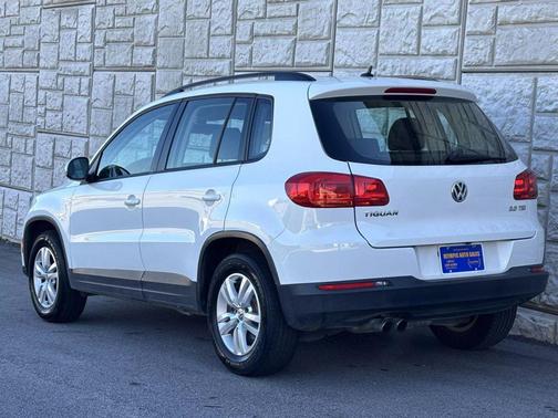 2016 Volkswagen Tiguan S
