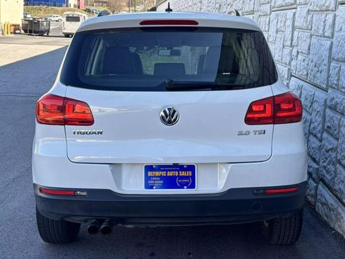 2016 Volkswagen Tiguan S
