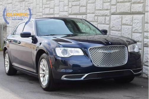 2017 Chrysler 300 Limited