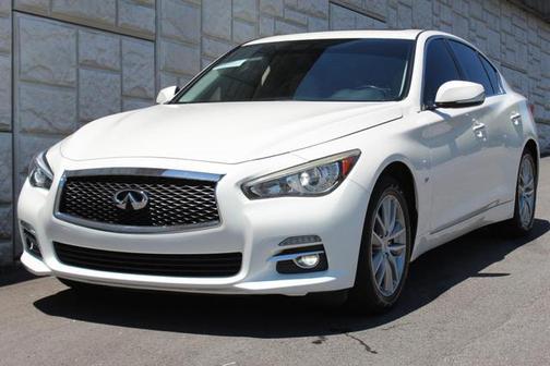 2015 INFINITI Q50 Premium