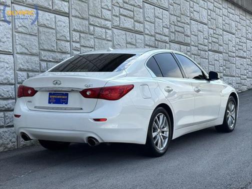 2015 INFINITI Q50 Premium