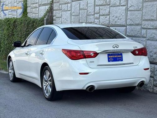 2015 INFINITI Q50 Premium