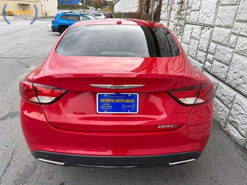 2016 Chrysler 200 S