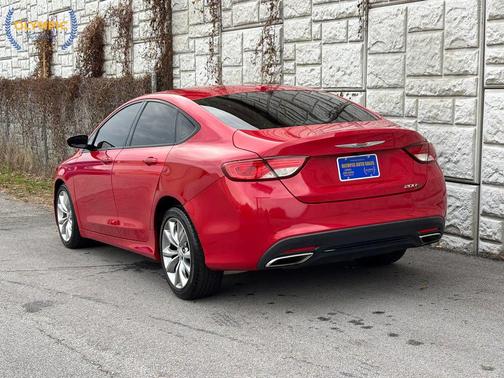 2016 Chrysler 200 S