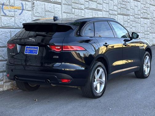 2018 Jaguar F-PACE 25t Premium