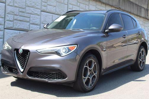 2018 Alfa Romeo Stelvio Sport