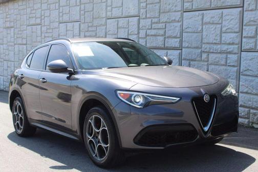 2018 Alfa Romeo Stelvio Sport