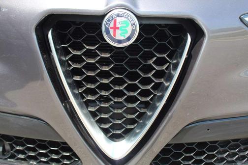 2018 Alfa Romeo Stelvio Sport
