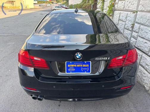 2015 BMW 528 528i Sedan 4D