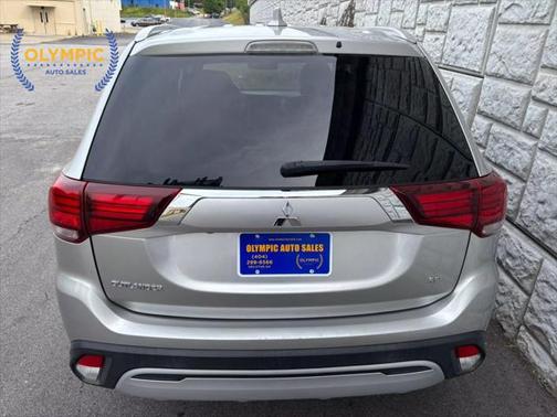 2020 Mitsubishi Outlander SP