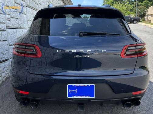 Night Blue Metallic 2017 Porsche Macan Macan Sport Edition