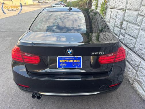 2014 BMW 328 328i Sedan 4D