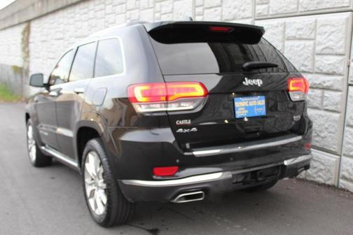 Brilliant Black Crystal Pearlcoat 2015 Jeep Grand Cherokee Summit