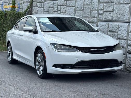 2015 Chrysler 200 S