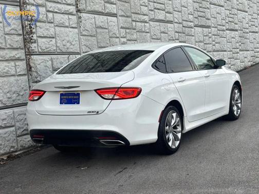 2015 Chrysler 200 S