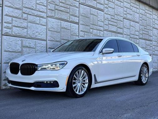 2016 BMW 740 740i Sedan 4D