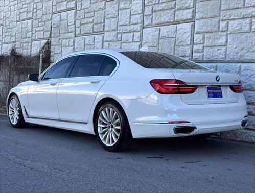 2016 BMW 740 740i Sedan 4D