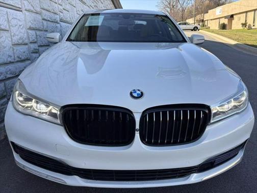 2016 BMW 740 740i Sedan 4D