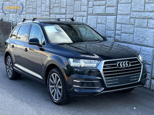 Black 2018 Audi Q7 2.0T Premium Plus