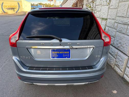2017 Volvo XC60 T5 Inscription