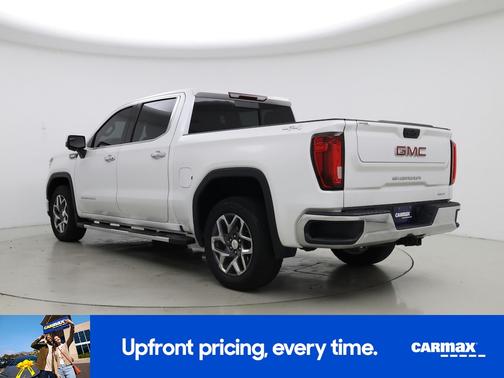 White 2023 GMC Sierra 1500 SLT