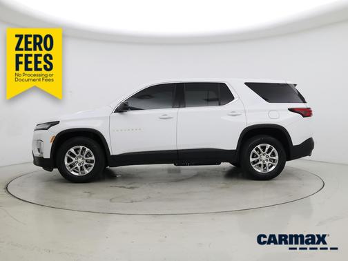 White 2023 Chevrolet Traverse LS