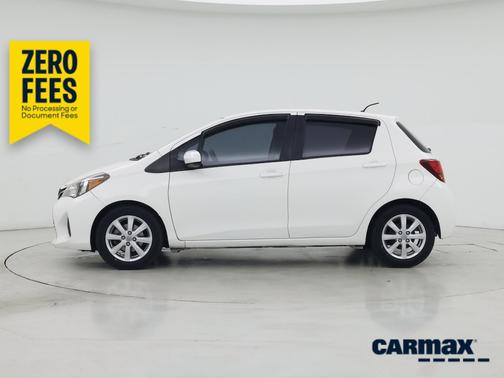 White 2016 Toyota Yaris LE