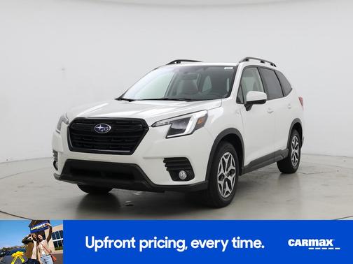 White 2023 Subaru Forester Premium