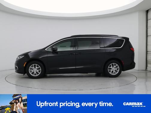 Black 2022 Chrysler Pacifica Touring L